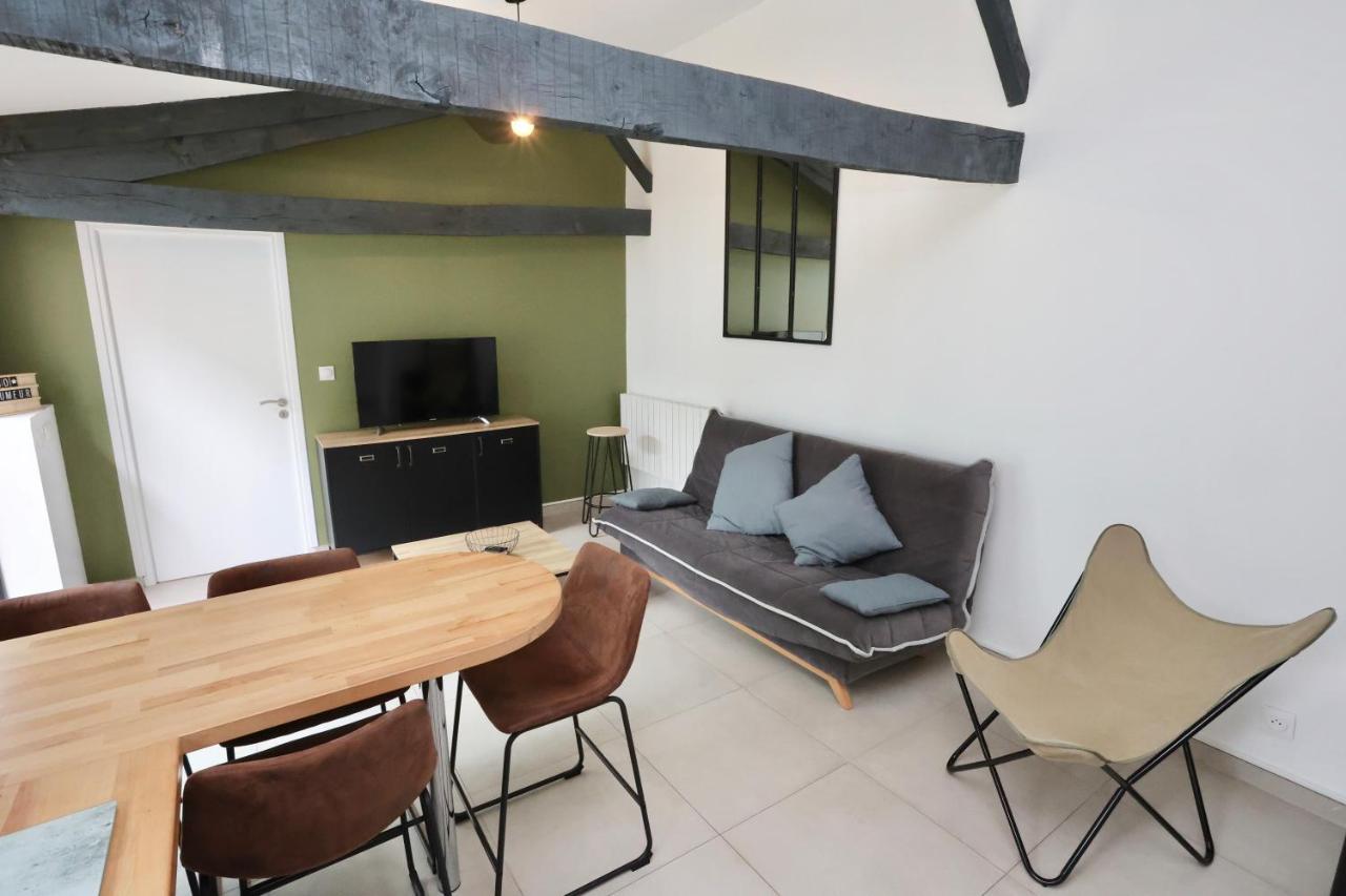 L'atelier et sa terrasse Leilighet Pontivy Eksteriør bilde